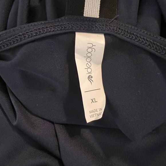 Performance Tank Top - Picture 3 of 4